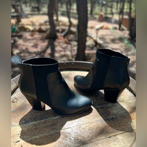 APT 9 Apal Marine Black Ankle Boots Size 10 M